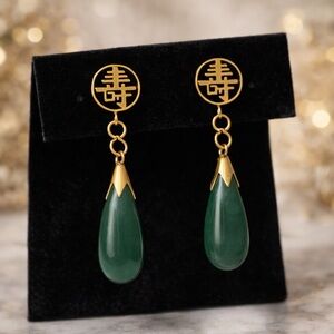 Elegant Green Teardrop Earrings